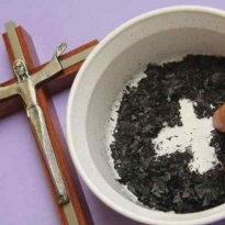 Pepelnica ili Čista srijeda - 40 dana prije Uskrsa te početak Korizme - blagoslov pepelom