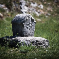 Hrvatski Stonehenge: STEĆCI U CISTASTONEU