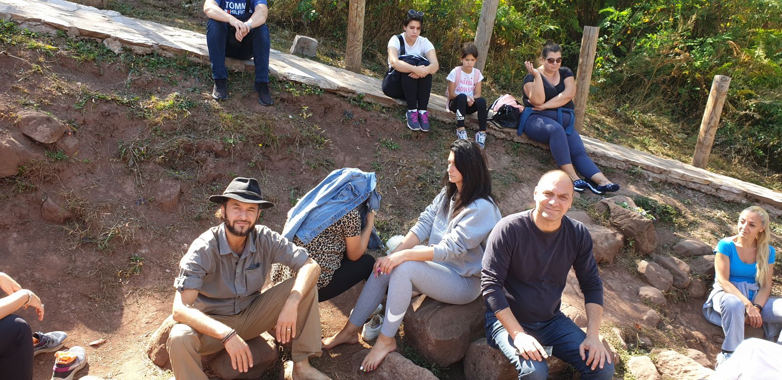 Svetilište, Rtanj, mjerenja, Neven CArin, Ramonda, Radgost, Semir Osmanagič, Todor Pešterski