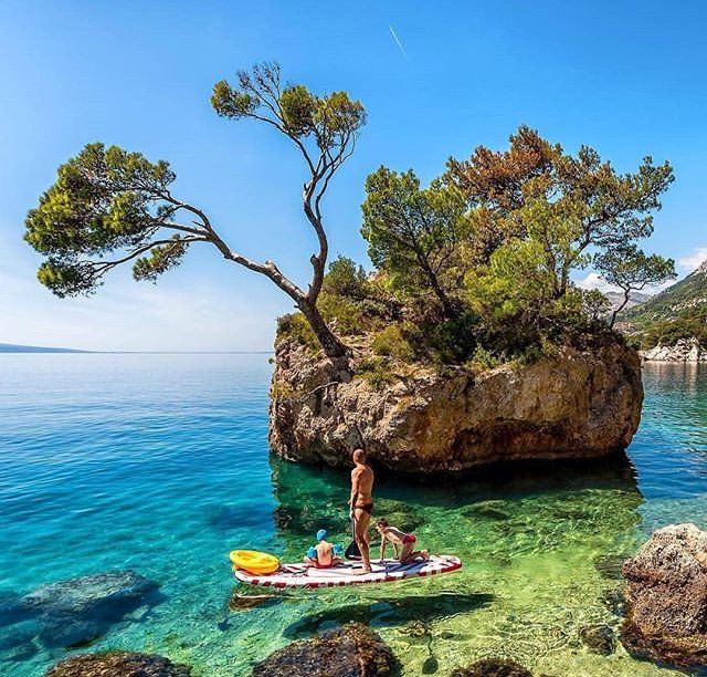 Brela, Ljepote Hrvatske